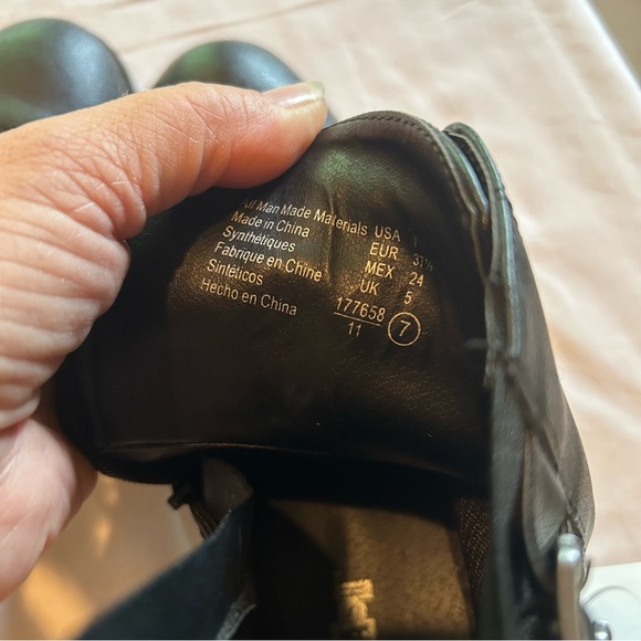 Brash Boots, Size 7 - Picture 8 of 9